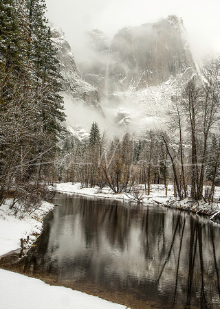Yosemite_Falls_From_Swinging_Bridge