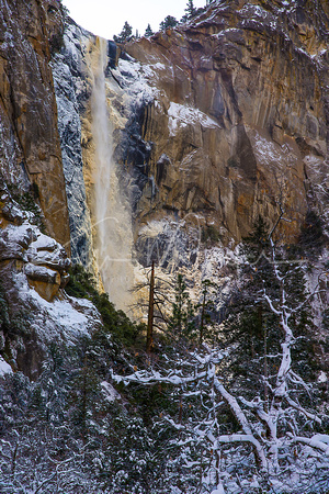 Yosemite_Bridalveil_Falls_in Snow 2